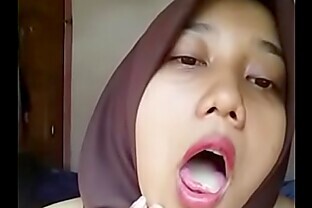 'Indonesian Malay Hijabi Horny 02'